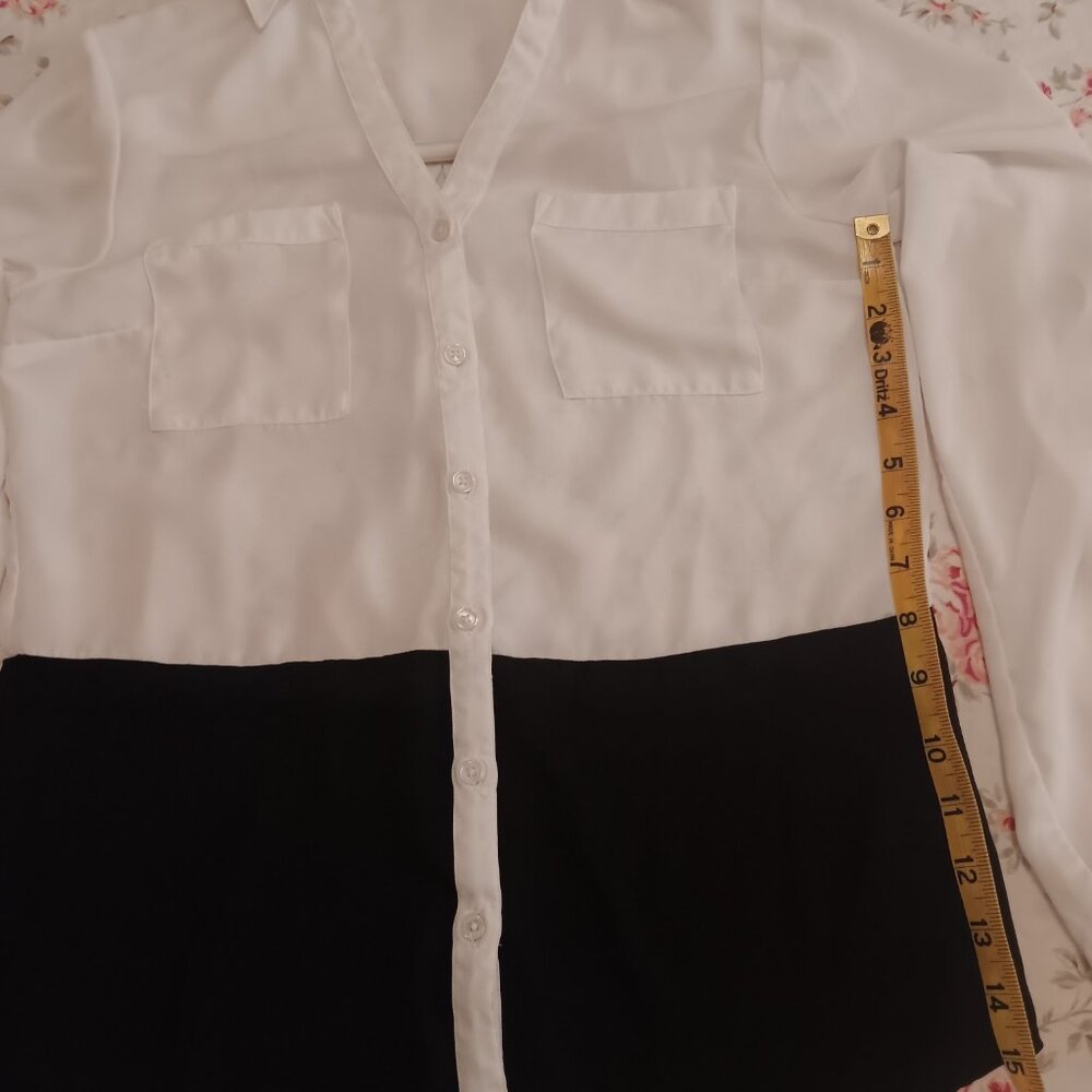 Express Button down collared. - Picture 2 of 8